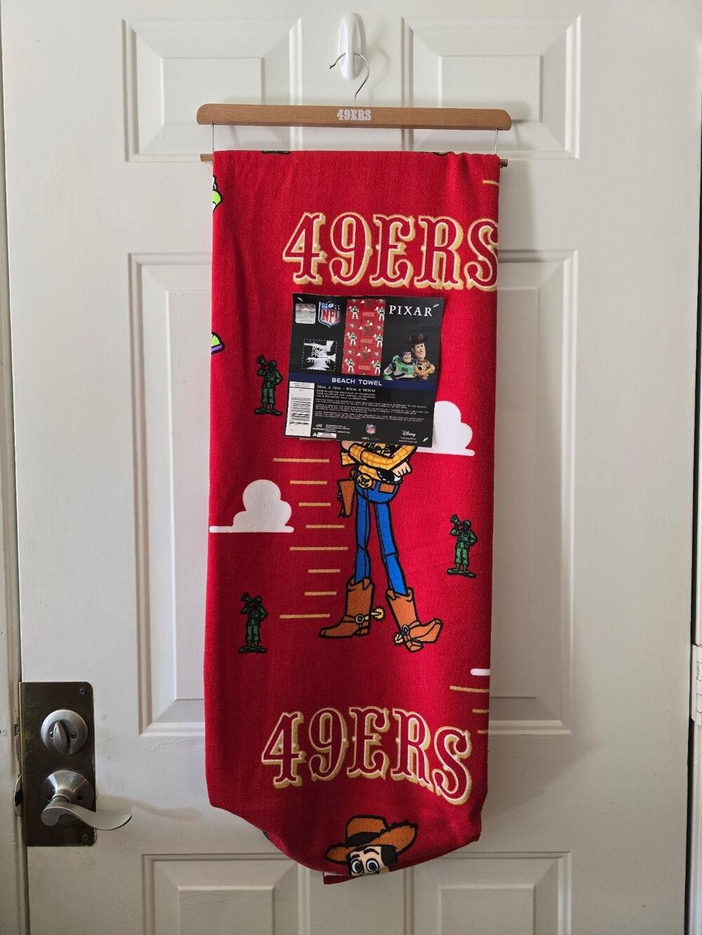 Disney Pixar NFL San Francisco 49ers Toy Story Woodie Buzz Lightyear Beach Towel